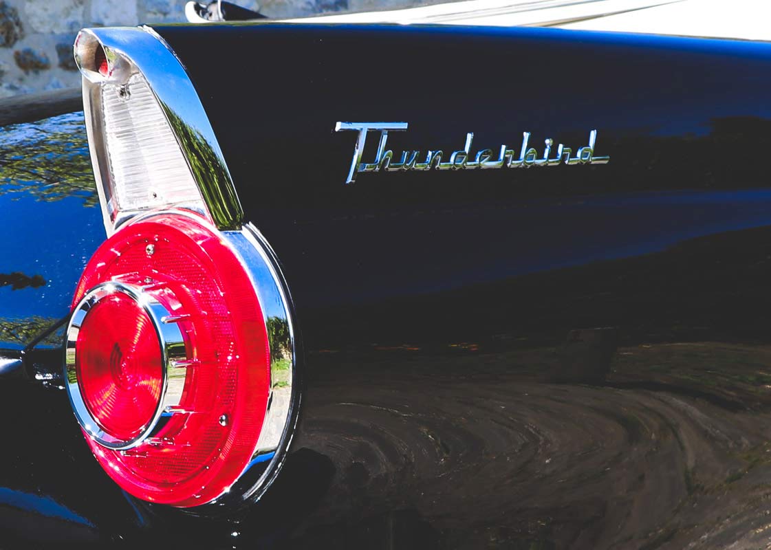 rent a classic car Ford Thunderbird Goldfinger